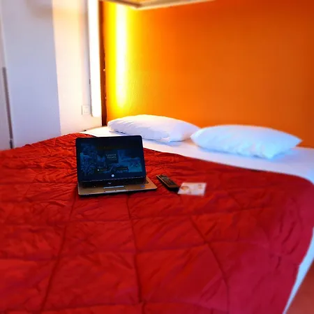 东南锡艾瑟普瑞米尔经典酒店 酒店 埃塞·莱斯·南锡